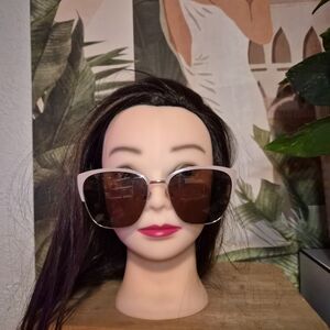 Stylish Women's Sunglasses - Black and Silver